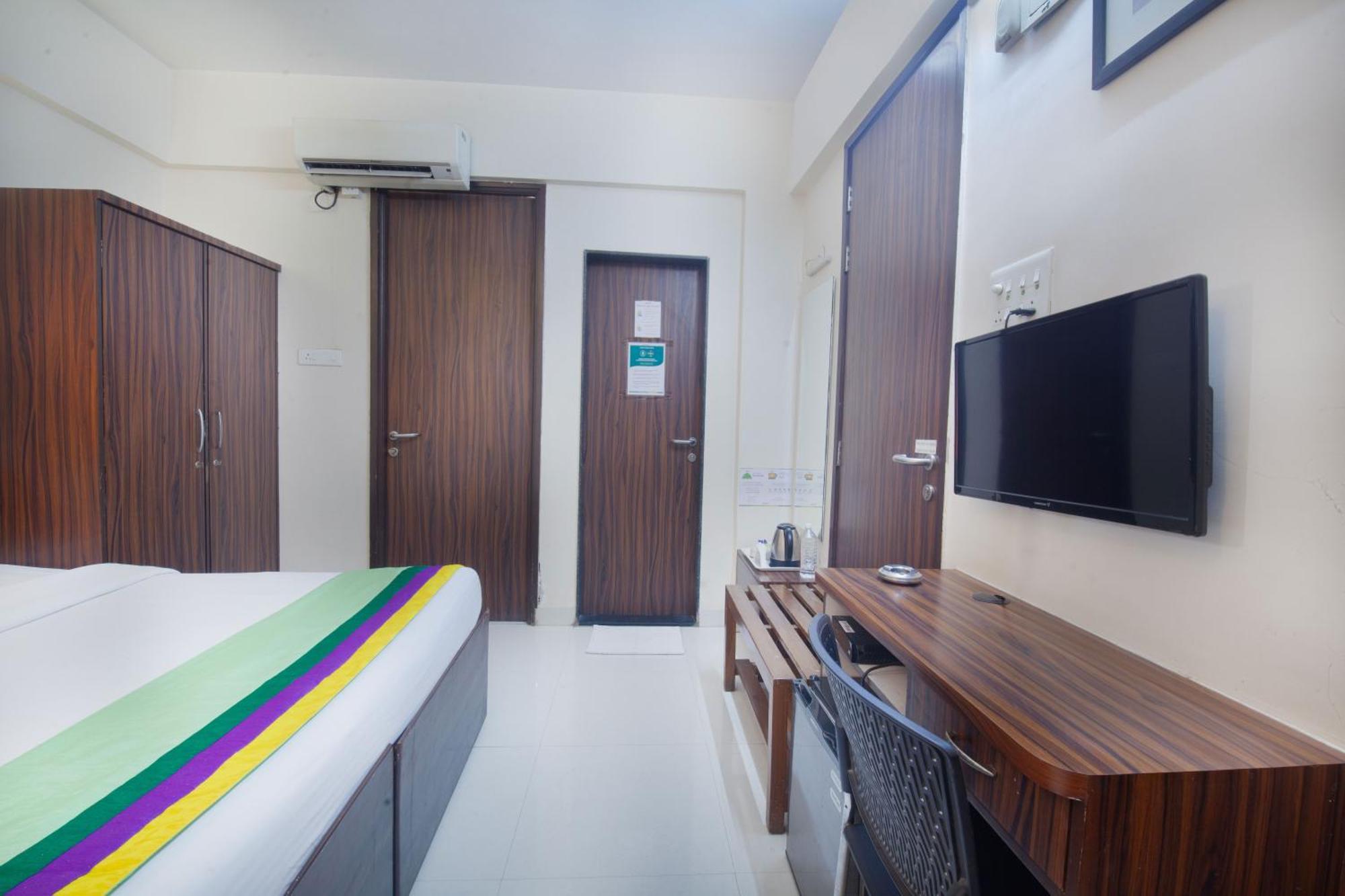 Treebo Park View Hadapsar Hotel Pune Luaran gambar